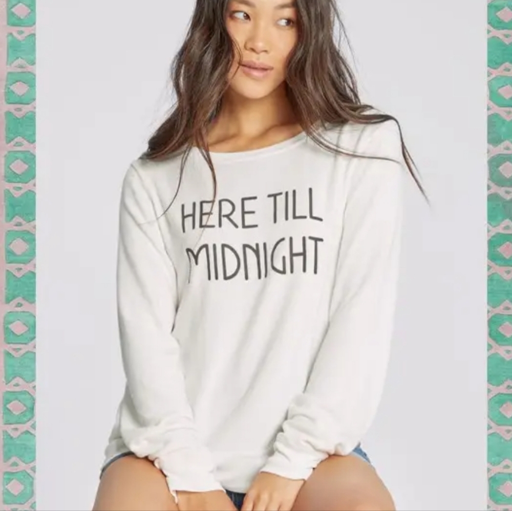 NWT WILDFOX Here Till Midnight White Cozy Sweater Large - Picture 2 of 5